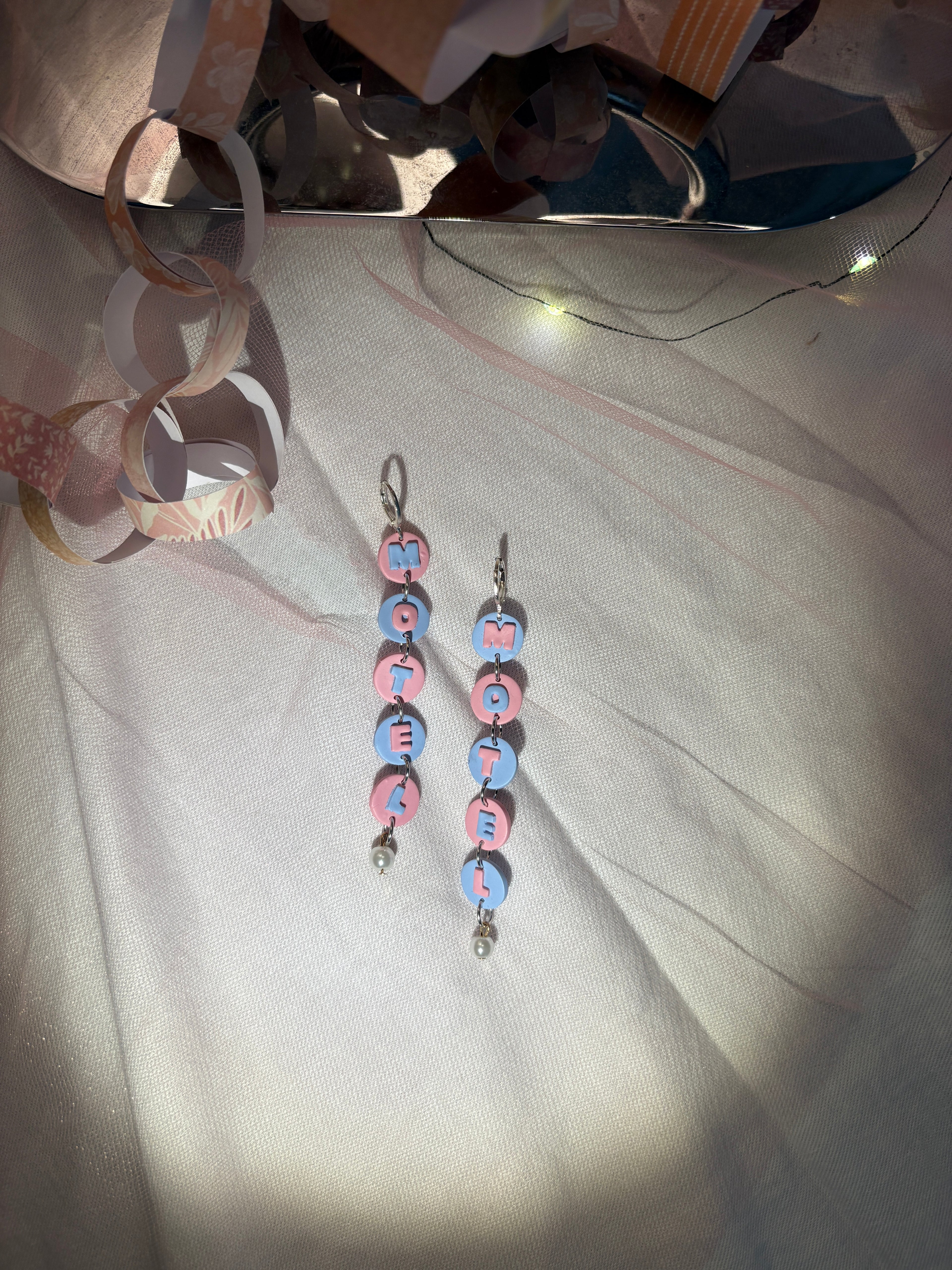 hotel motel holiday inn!